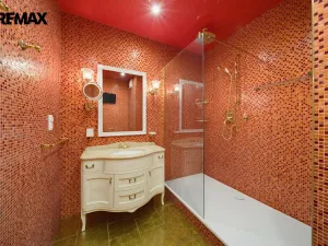 Prodej bytu 3+1, Karlovy Vary, nábřeží Jana Palacha, 94 m2