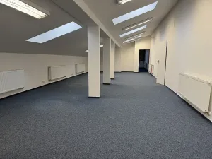 Pronájem kanceláře, Praha - Libuš, Libušská, 130 m2