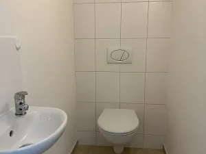 Pronájem kanceláře, Praha - Libuš, Libušská, 130 m2