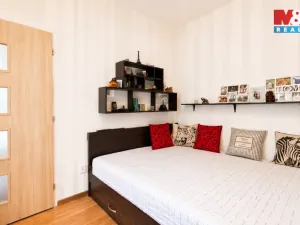 Prodej rodinného domu, Plaňany, Komenského, 92 m2