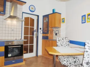 Pronájem bytu 1+1, Praha, Polská, 45 m2