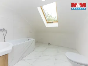 Pronájem rodinného domu, Velim, třída Krále Jiřího, 280 m2