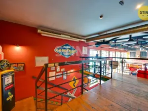 Pronájem restaurace, Pardubice, Hronovická, 240 m2