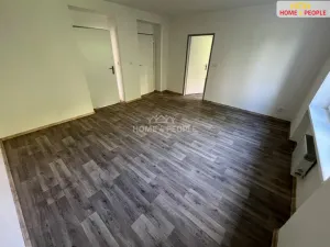 Pronájem bytu 2+1, Karlovy Vary - Stará Role, Závodu míru, 71 m2