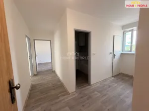 Pronájem bytu 2+1, Karlovy Vary - Stará Role, Závodu míru, 71 m2