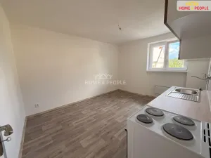 Pronájem bytu 2+1, Karlovy Vary - Stará Role, Závodu míru, 71 m2