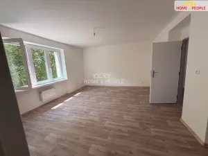 Pronájem bytu 2+1, Karlovy Vary - Stará Role, Závodu míru, 71 m2