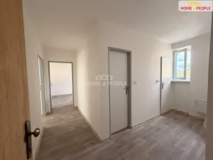 Pronájem bytu 2+1, Karlovy Vary - Stará Role, Závodu míru, 71 m2