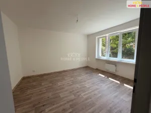 Pronájem bytu 2+1, Karlovy Vary - Stará Role, Závodu míru, 71 m2