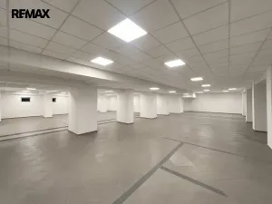 Pronájem obchodního prostoru, Kopřivnice, Záhumenní, 400 m2