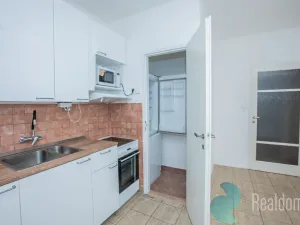 Pronájem bytu 4+1, Praha - Nové Město, Masarykovo nábřeží, 110 m2