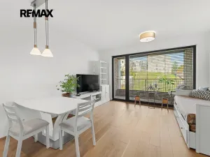 Pronájem bytu 2+kk, Praha - Jinonice, Vladimíra Kobranova, 56 m2