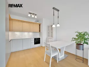 Pronájem bytu 2+kk, Praha - Jinonice, Vladimíra Kobranova, 56 m2
