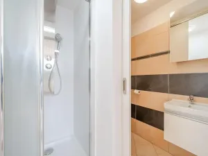Prodej bytu 3+kk, Praha - Vysočany, Skloněná, 74 m2