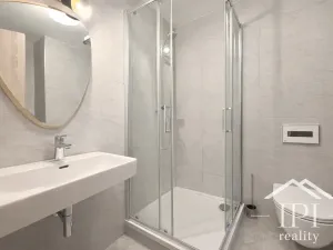 Pronájem bytu 4+kk, Praha - Karlín, U Mlýnského kanálu, 120 m2