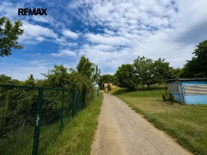 Prodej pozemku pro bydlení, Kostelec, 2435 m2