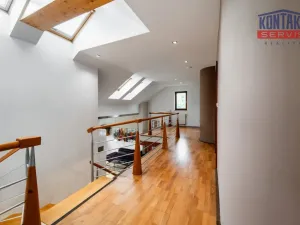 Prodej rodinného domu, Dubné, 261 m2