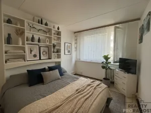 Prodej bytu 4+1, Praha, K rovinám, 91 m2