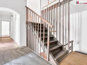 Prodej ubytování, Bečov nad Teplou, nám. 5. května, 246 m2