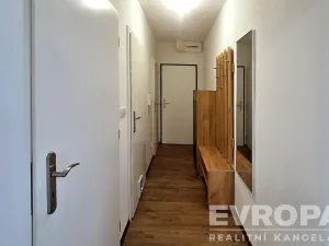 Pronájem bytu 3+1, Nehvizdy, Gabčíkova, 68 m2