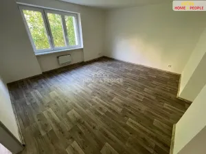 Pronájem bytu 2+1, Karlovy Vary, Závodu míru, 71 m2