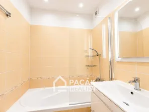 Pronájem bytu 2+1, Olomouc - Neředín, Dělnická, 52 m2