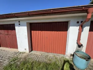 Prodej garáže, Dvůr Králové nad Labem, Ve Strži, 21 m2