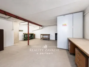 Prodej výrobních prostor, Koleč, 940 m2