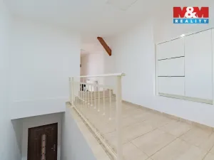 Pronájem atypického bytu, Sokolov, Staré náměstí, 200 m2