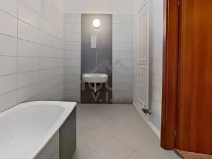 Pronájem bytu 2+kk, Praha - Vršovice, Karpatská, 49 m2