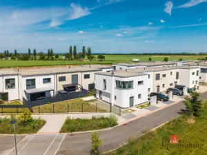 Pronájem rodinného domu, Praha - Kolovraty, Denivková, 102 m2