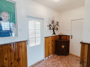 Prodej rodinného domu, Katov, 200 m2