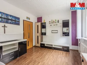 Prodej bytu 4+1, Nový Bor, Horovy sady, 78 m2