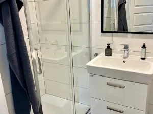 Pronájem bytu 2+kk, Praha - Bubeneč, Sládkova, 38 m2