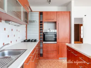 Pronájem bytu 3+kk, Praha, Ratibořská, 79 m2