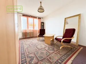 Prodej bytu 2+1, Karlovy Vary, Chomutovská, 56 m2