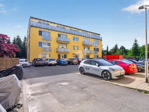 Prodej bytu 2+kk, Jesenice, Sluneční, 58 m2