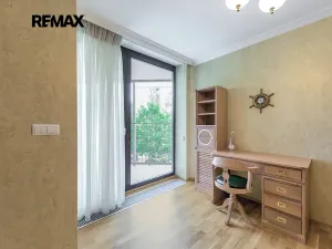 Prodej bytu 4+kk, Praha - Žižkov, Ke kapslovně, 133 m2