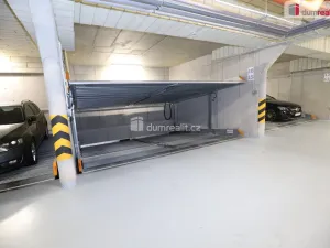 Pronájem bytu 1+kk, Praha - Dolní Chabry, Ústecká, 37 m2