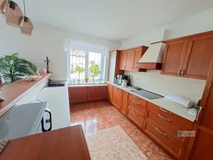 Prodej rodinného domu, Poříčany, U Koupaliště, 200 m2