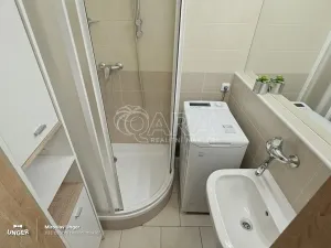 Prodej bytu 3+kk, Praha - Záběhlice, Hlavní, 72 m2
