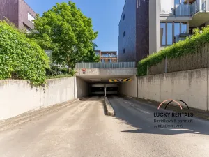 Pronájem garážového stání, Praha - Žižkov, Olgy Havlové, 13 m2