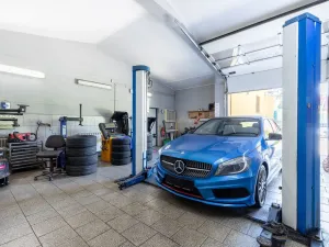 Prodej obchodního prostoru, Drnholec, nám. Svobody, 484 m2