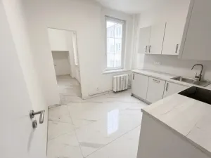 Pronájem bytu 2+1, Karlovy Vary, Koptova, 76 m2