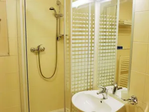 Pronájem bytu 1+kk, Praha - Žižkov, Kališnická, 32 m2