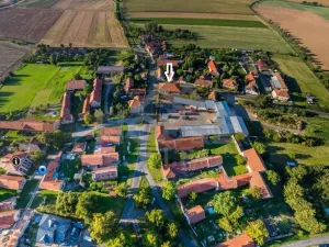 Prodej obchodního prostoru, Hořany, 452 m2