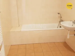 Pronájem bytu 2+kk, Opava, Tyršova, 61 m2