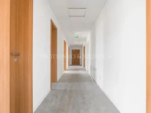 Pronájem kanceláře, Velká Bíteš, 937 m2
