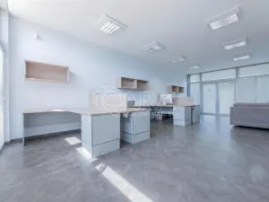 Pronájem kanceláře, Jesenice, Nákupní, 77 m2