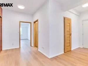 Pronájem bytu 2+1, Praha - Vršovice, Amurská, 73 m2